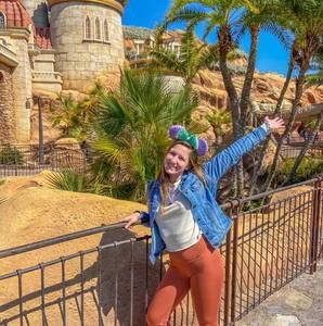 Meet your Posher, Samantha